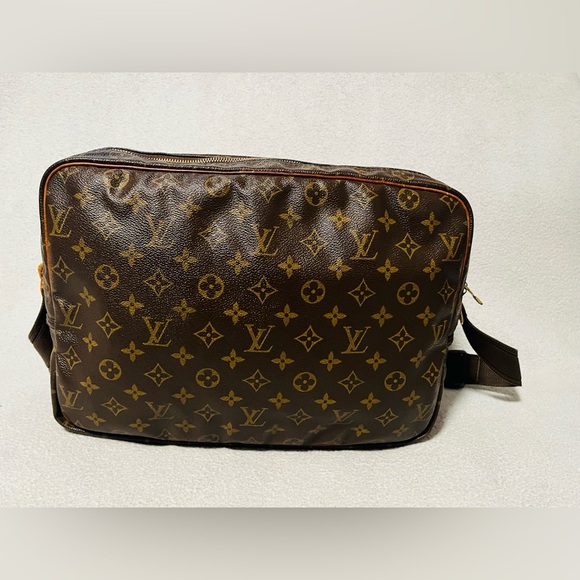 LOUIS VUITTON Monogram Reporter GM Crossbody Shoulder Bag - Picture 6 of 16